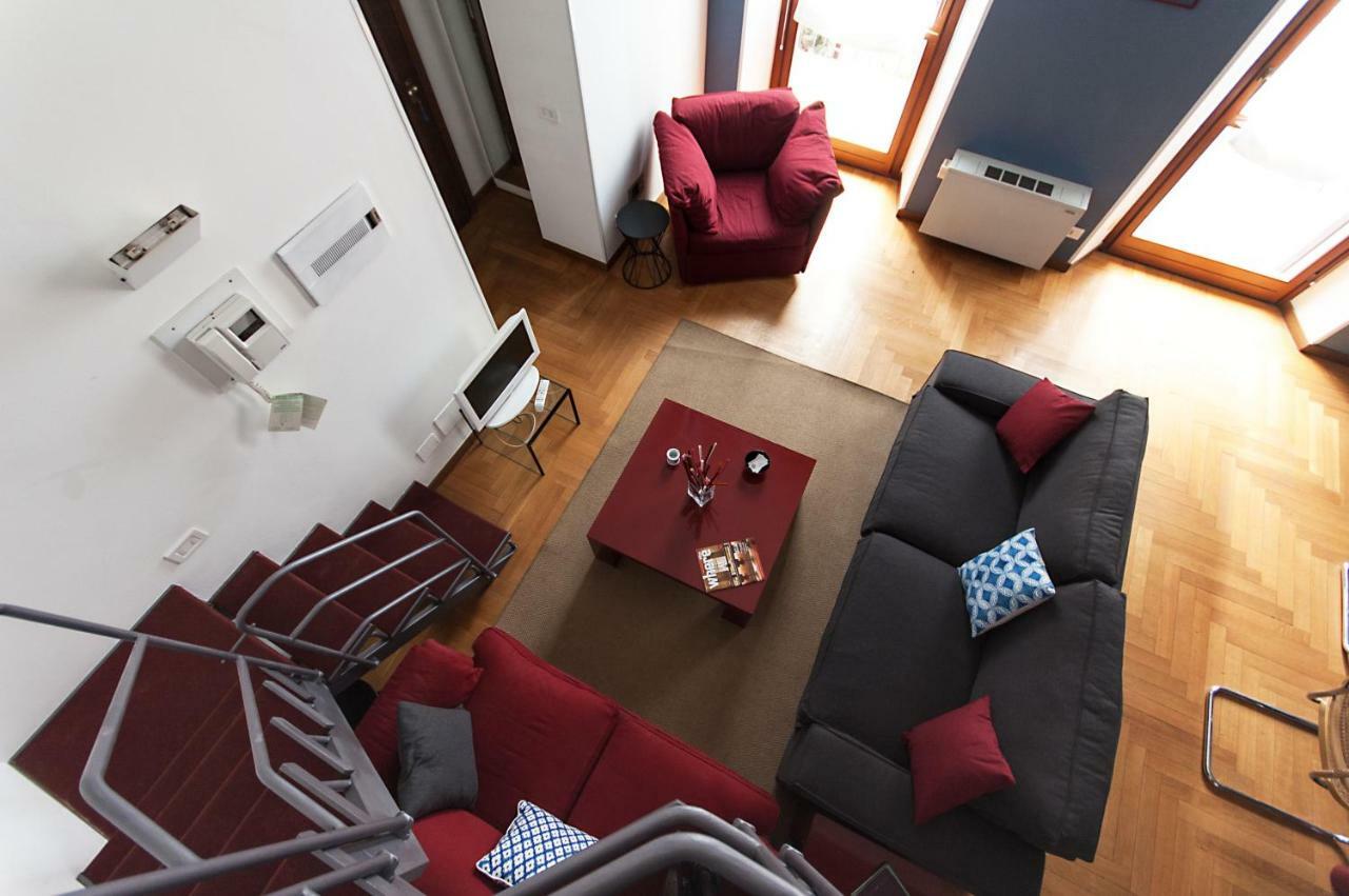 Fancy Blue Duomo Duplex Apartement ميلان المظهر الخارجي الصورة