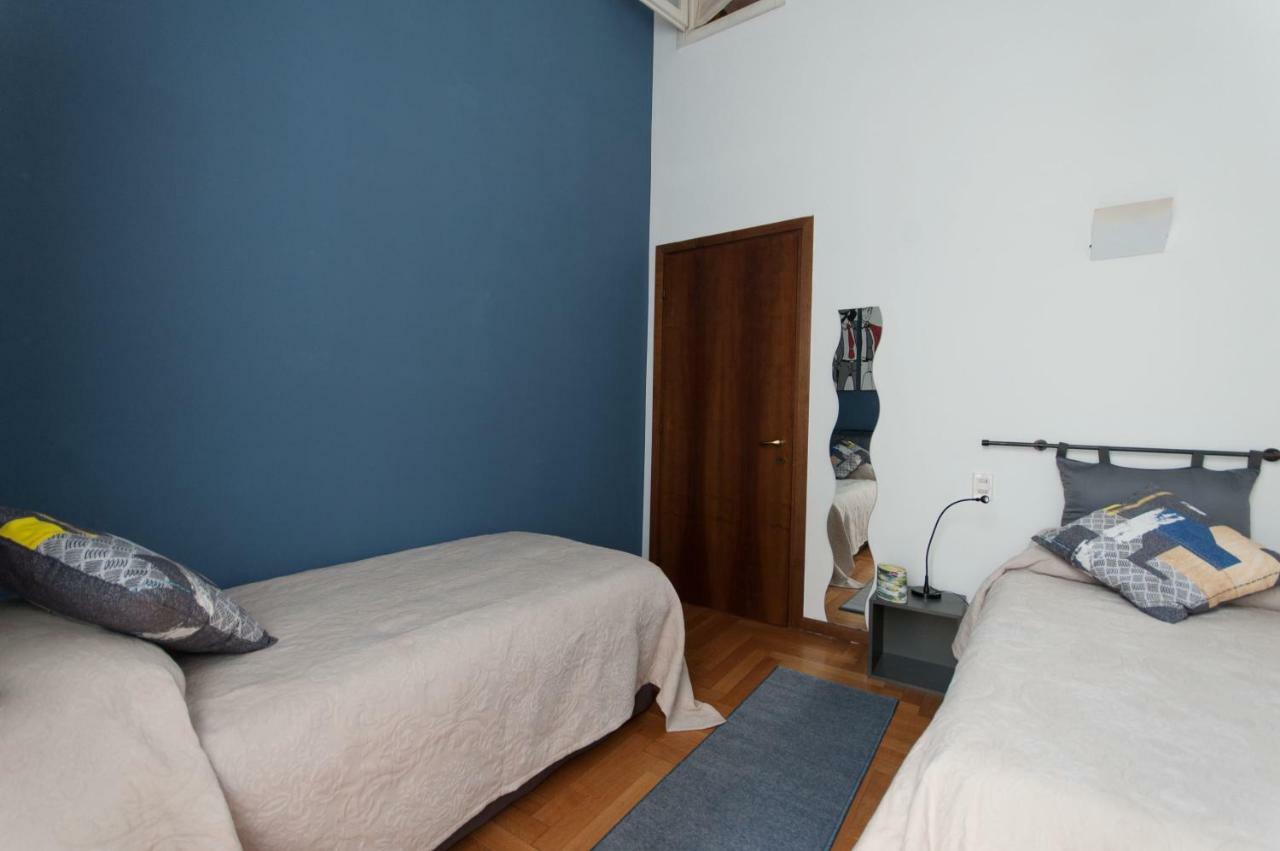 Fancy Blue Duomo Duplex Apartement ميلان المظهر الخارجي الصورة